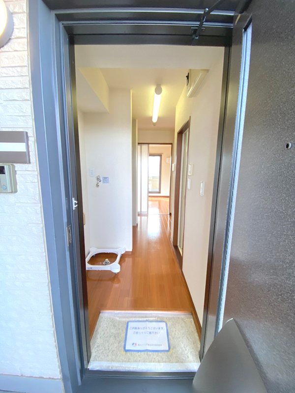 ＲＩＮＡＳＣＥＮＴＥ 玄関