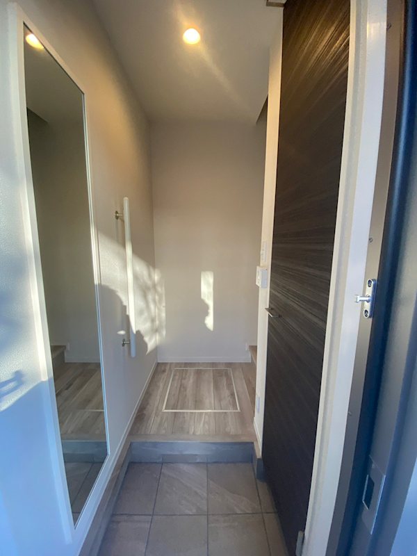 ワイズガーデン吉祥寺 玄関