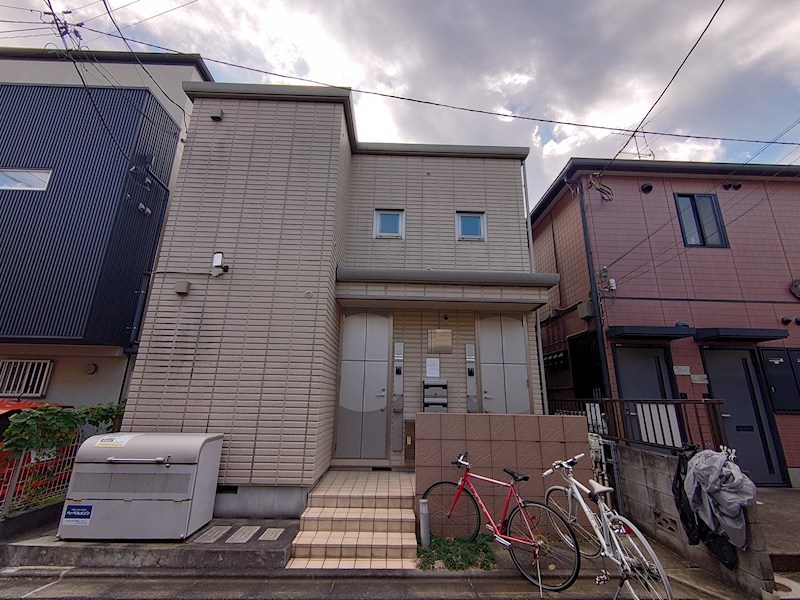 センチュリーハイム 201号室 外観