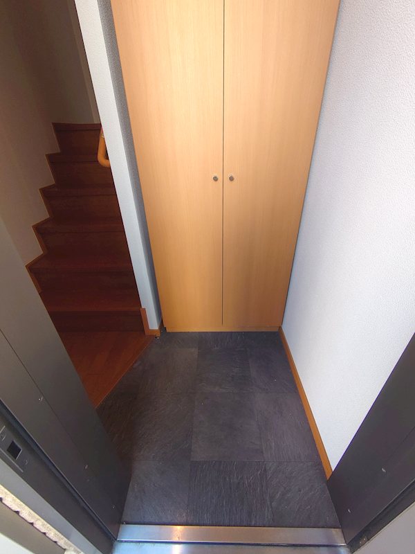 センチュリーハイム 玄関