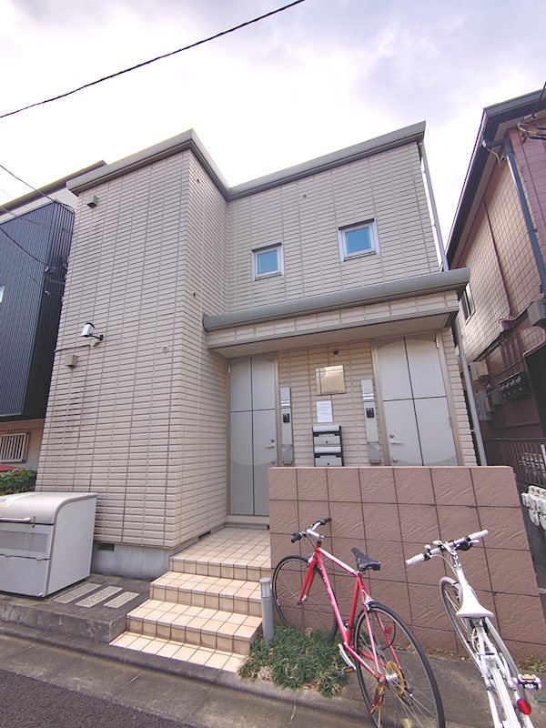 センチュリーハイム 201号室 外観