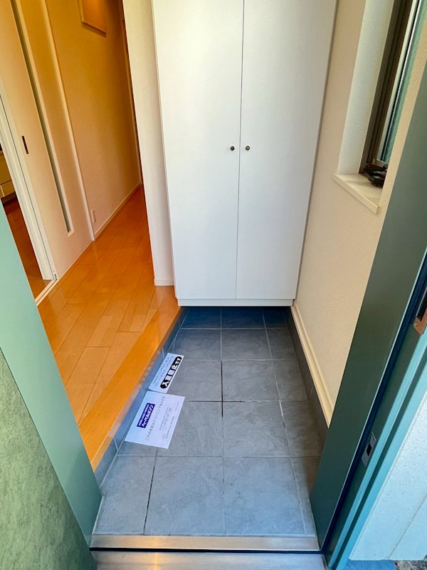 沼袋へーベルハウス 玄関