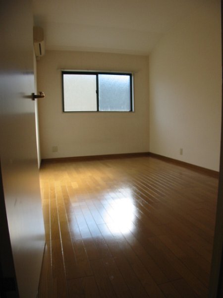 グランデッサ代沢 ベッドルーム