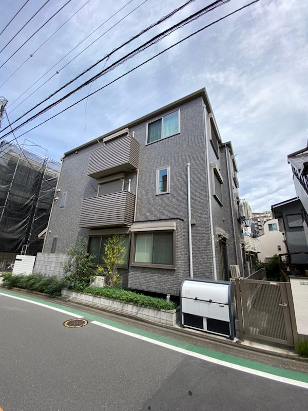 AXIS（アクシス） 301号室 外観