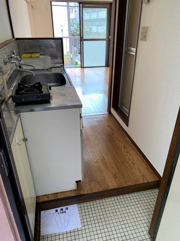 コスモスハイム 玄関