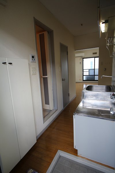 クレスト久我山 玄関