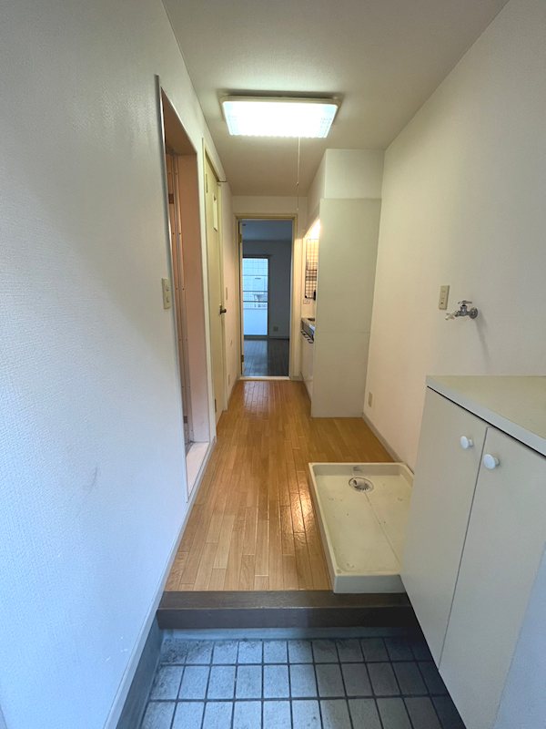 メゾンアルブレ 玄関