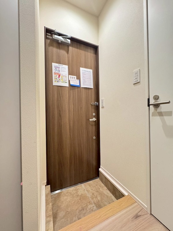 フリーシア浜田山 玄関