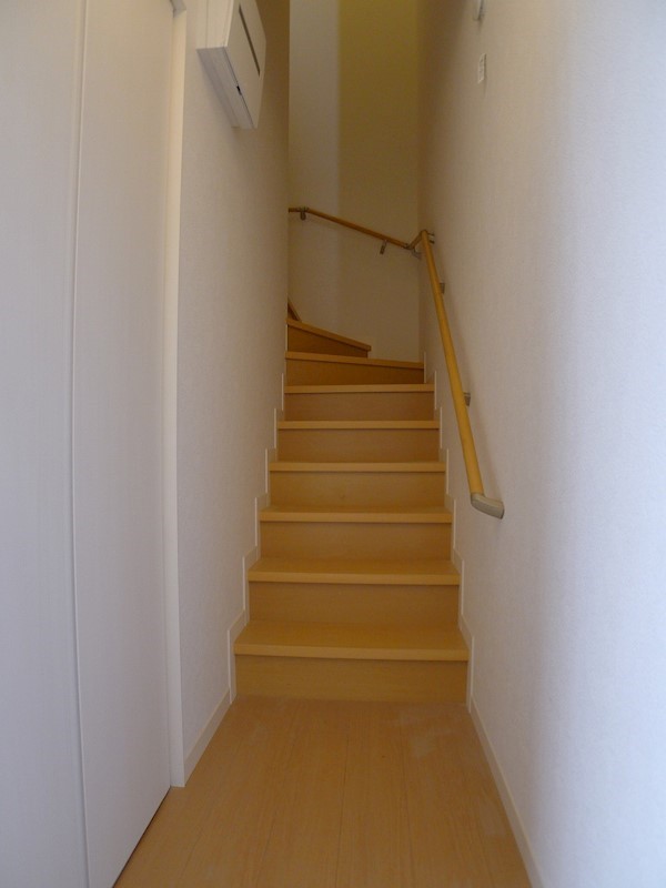 エイツリーズ 玄関