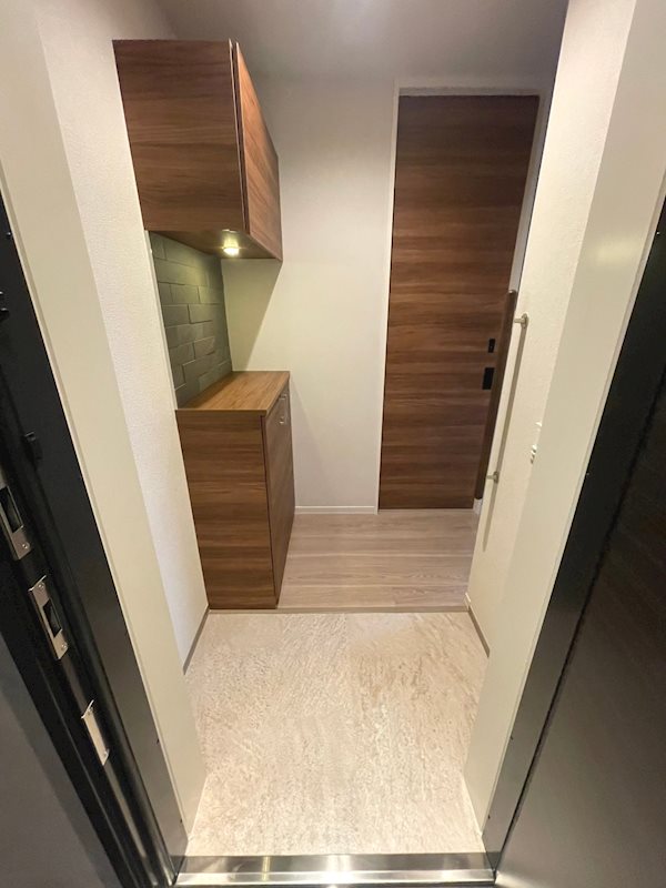 サクラ中野上高田 玄関