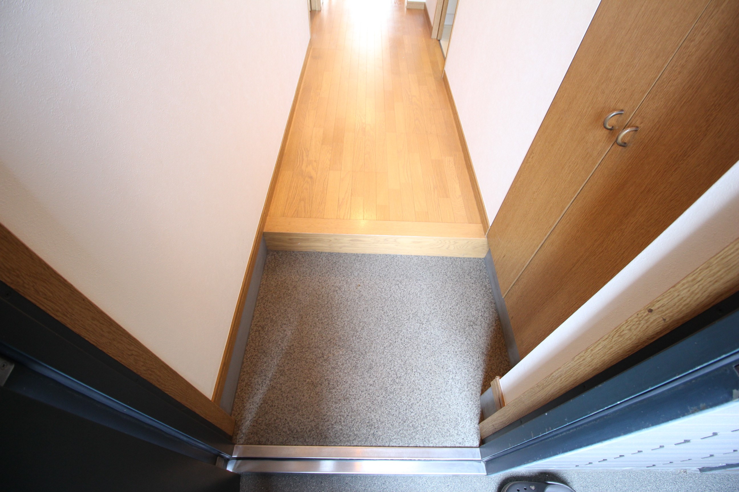 コートエバーグリーン 玄関