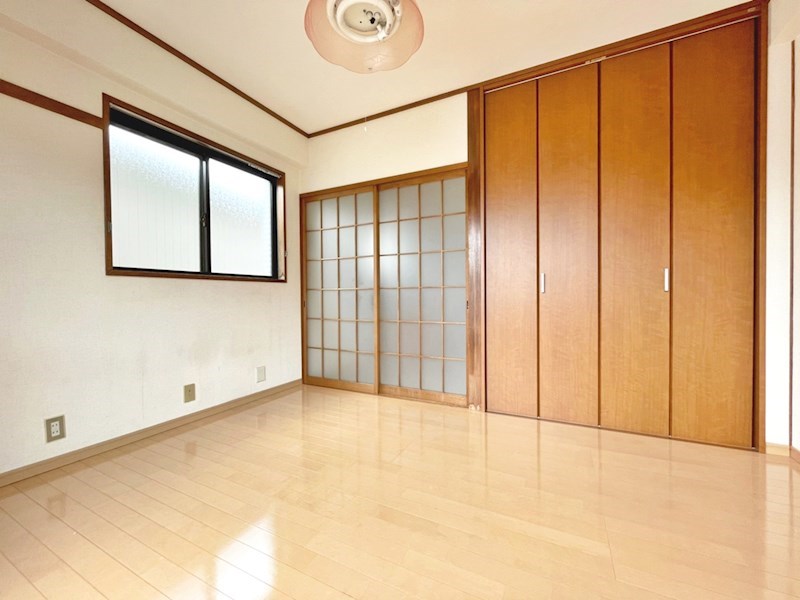 板谷マンション ベッドルーム