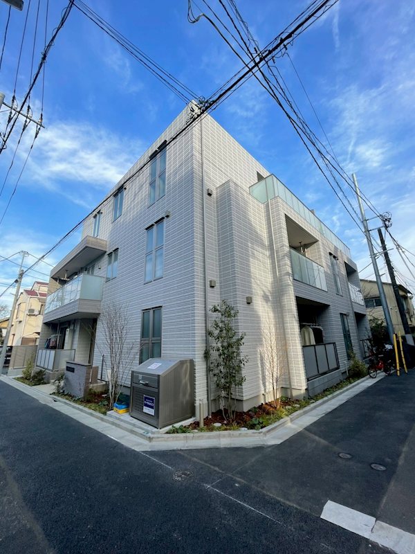 ブラン　シャルマン 301号室 外観