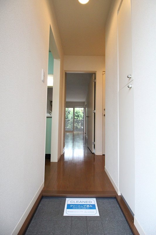 ティ・エヌ・オアシス 玄関