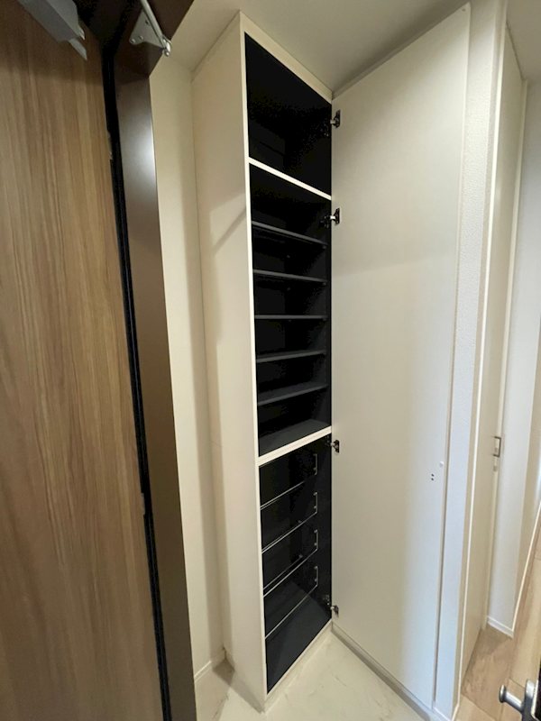 HEBEL SHIMOKITA（ヘーベルシモキタ） 玄関