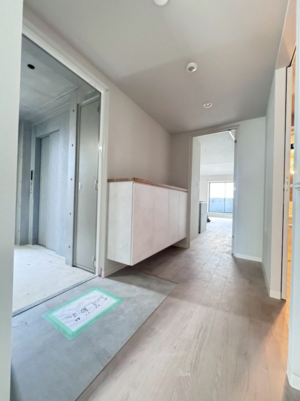 Bel Air House 玄関