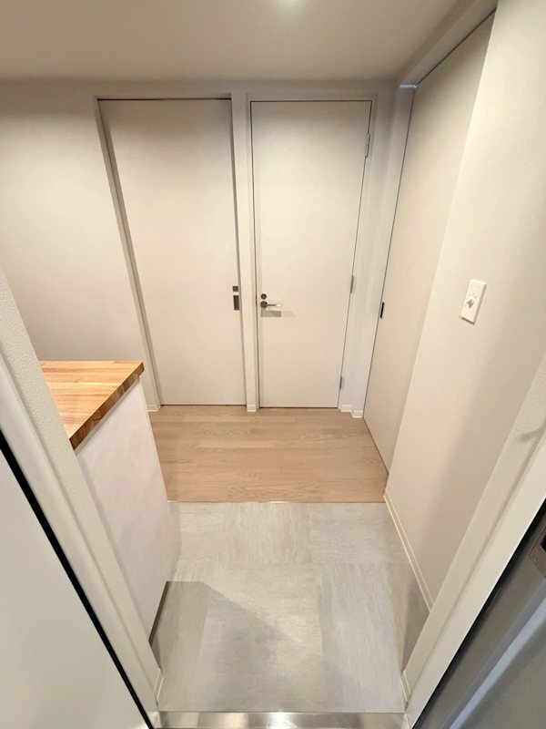 Bel Air House 玄関