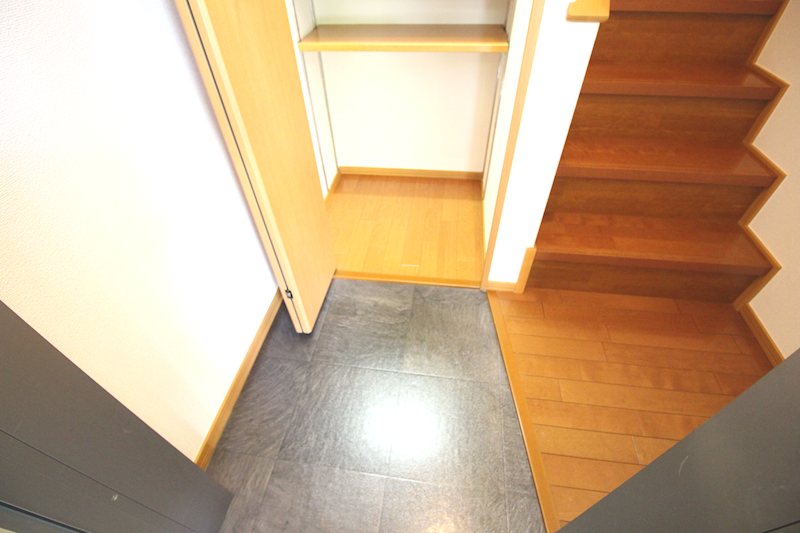 アビターレ 玄関