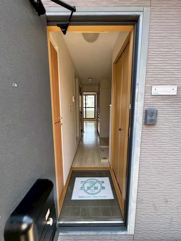 メゾンＴＫ 玄関