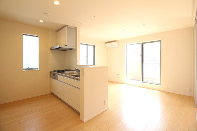 プルミエール梅里 リビング