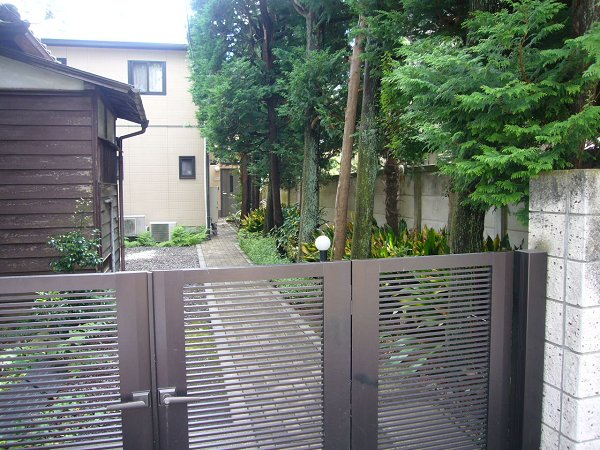 L&amp;rsquo;s吉祥寺（エルズキチジョウジ） 玄関