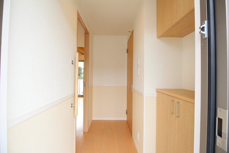 サンライズU 玄関