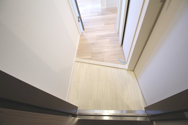 メゾン　ヴァルール 玄関