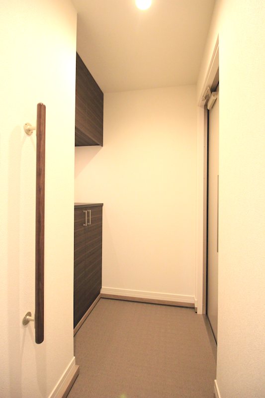 メゾンシャア 玄関