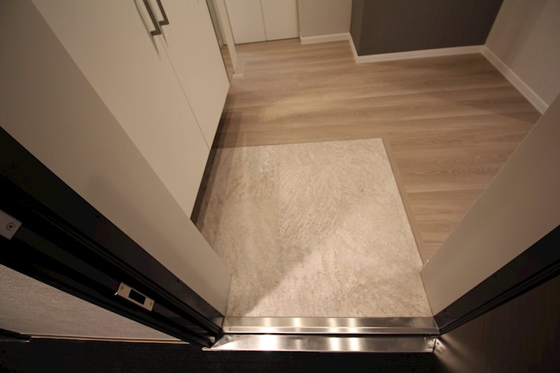 エクラージュ・レジデンス 玄関