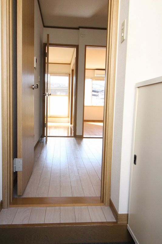 アベニュー竹の塚 玄関