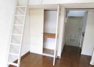 荘光ハイツ 玄関