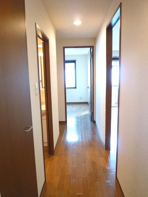 グリーンヒルかや 玄関