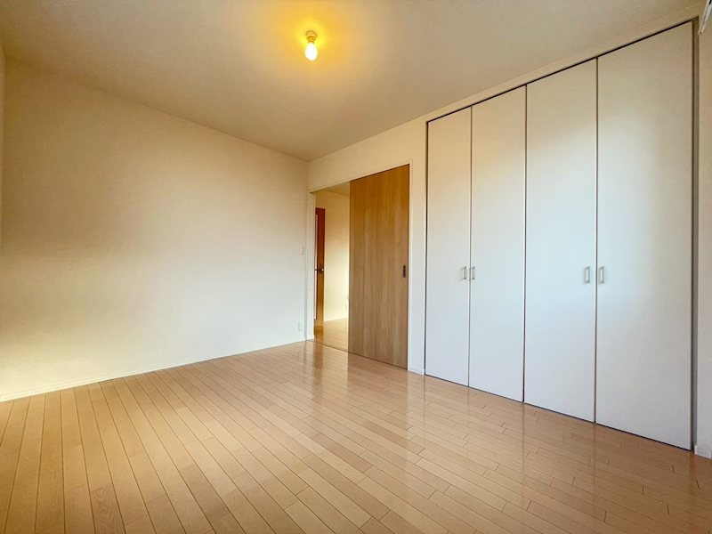 メゾンエンジェル ベッドルーム