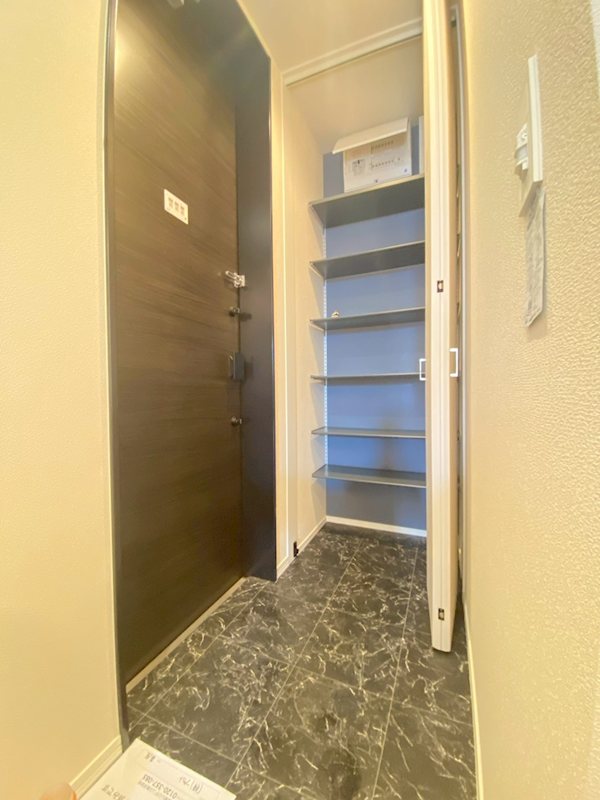 La vie est la（ラビエラ） 玄関