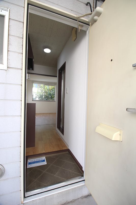 ジュネスリヴボード 玄関