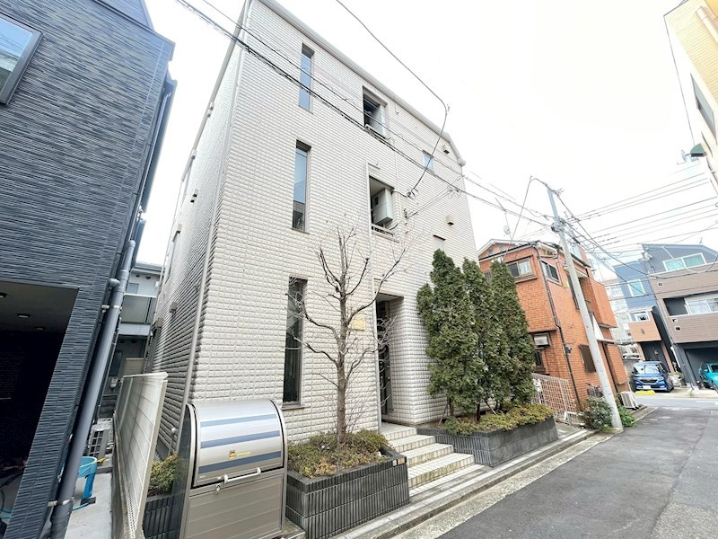 ファインコート三鷹 301号室 外観