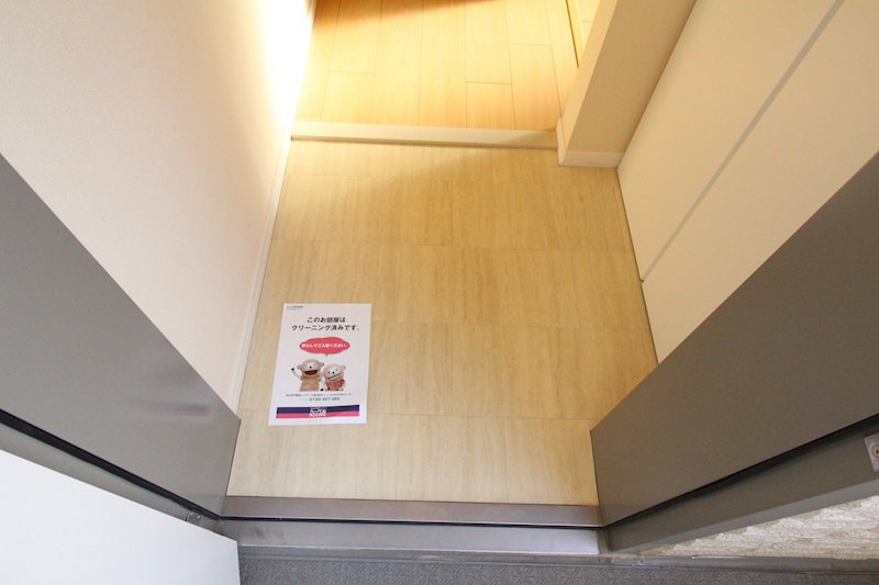 メゾンボーテ 玄関