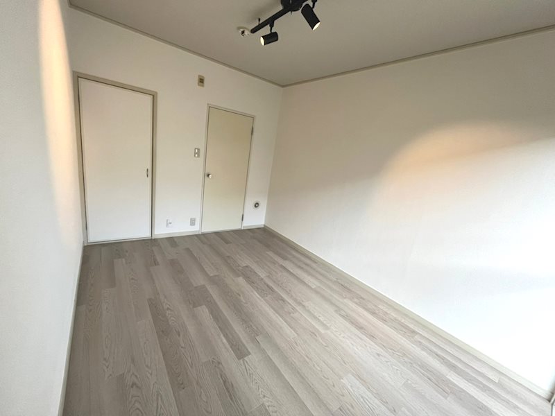 フラットアン ベッドルーム