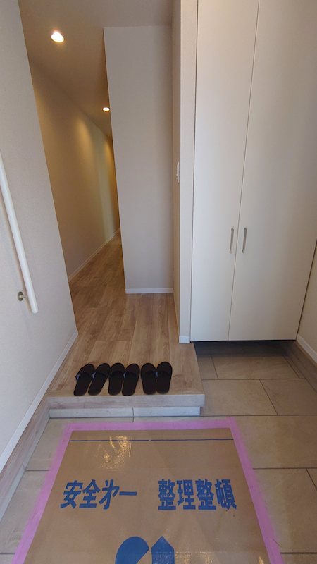 シャーメゾン駒場 玄関