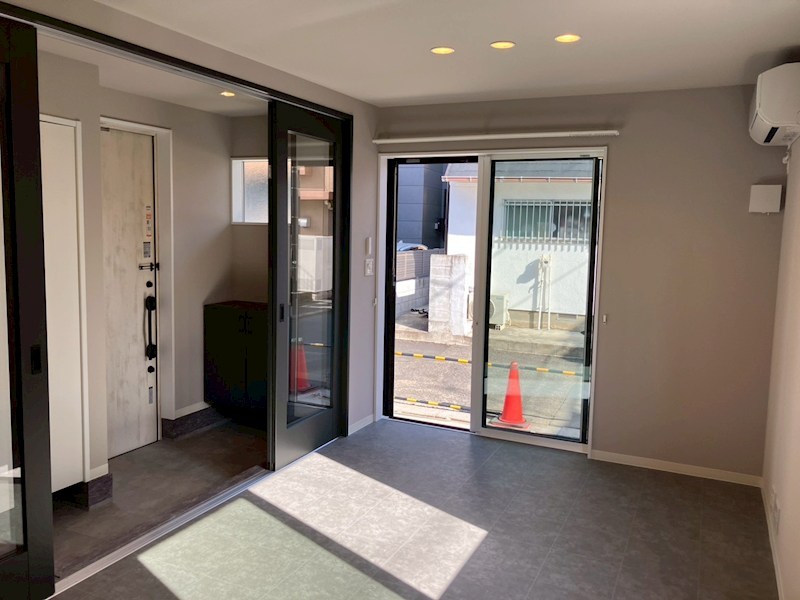 岩戸南4丁目戸建 玄関