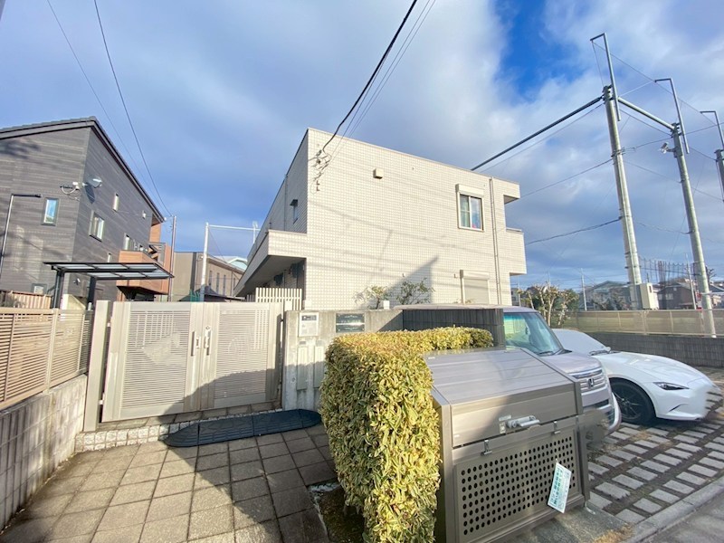 ドムス　ウルラ 101号室 外観