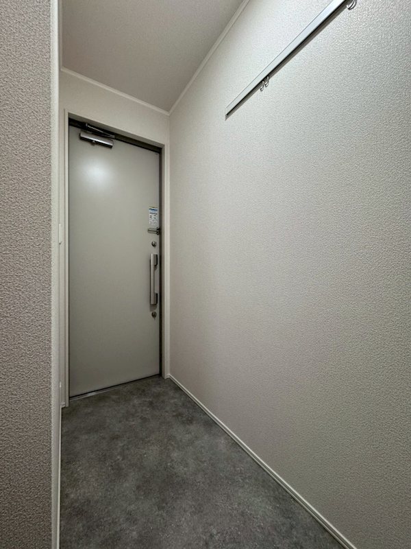 クレールムサシ 玄関