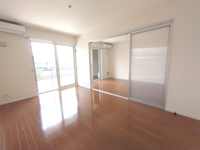 ティ・エヌ・オアシス リビング