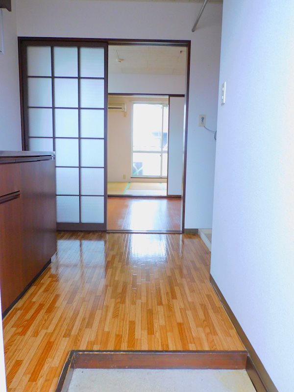 アネックスミキ 玄関