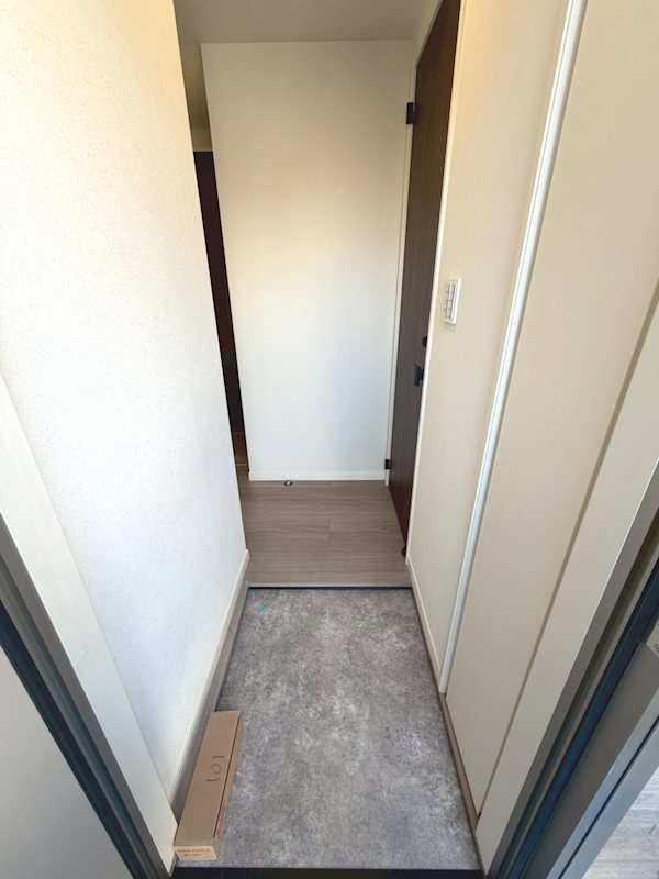 Kito　KAMIITA(キトカミイタ) 玄関