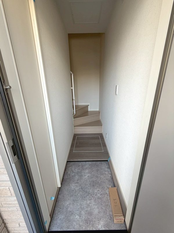 Kito　KAMIITA(キトカミイタ) 玄関