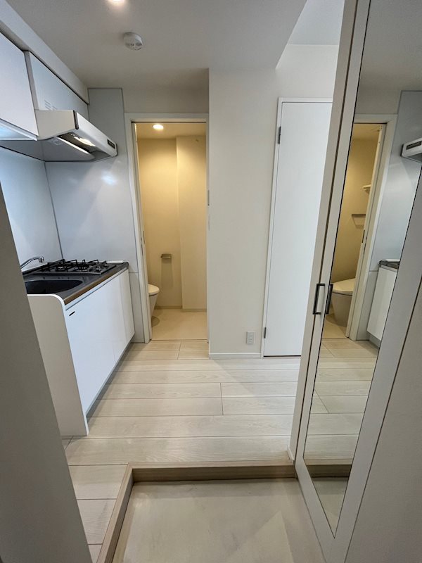 Libert&amp;eacute;渋谷本町 玄関