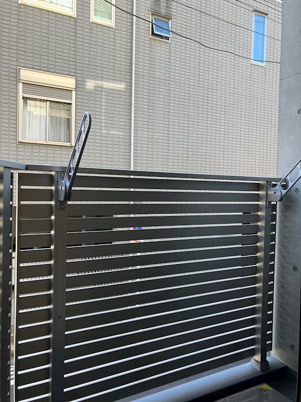 Libert&amp;eacute;渋谷本町 ベランダ