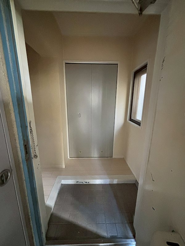 サザンヒルズ弐番館 玄関