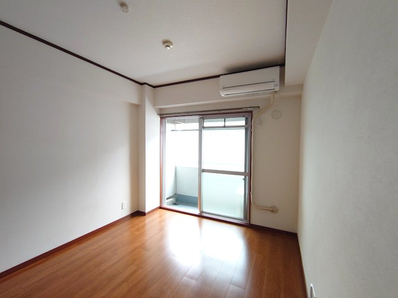 アライハイツ ベッドルーム